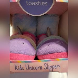 Totes Toasties Kids Unicorn Slippers MEDIUM (13 - 1) NIB.
